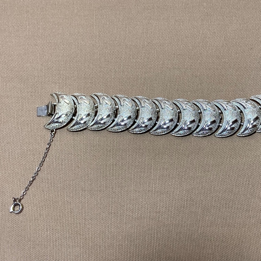 Vintage Coro Pegasus silver bracelet 8" Crescent Moon Design